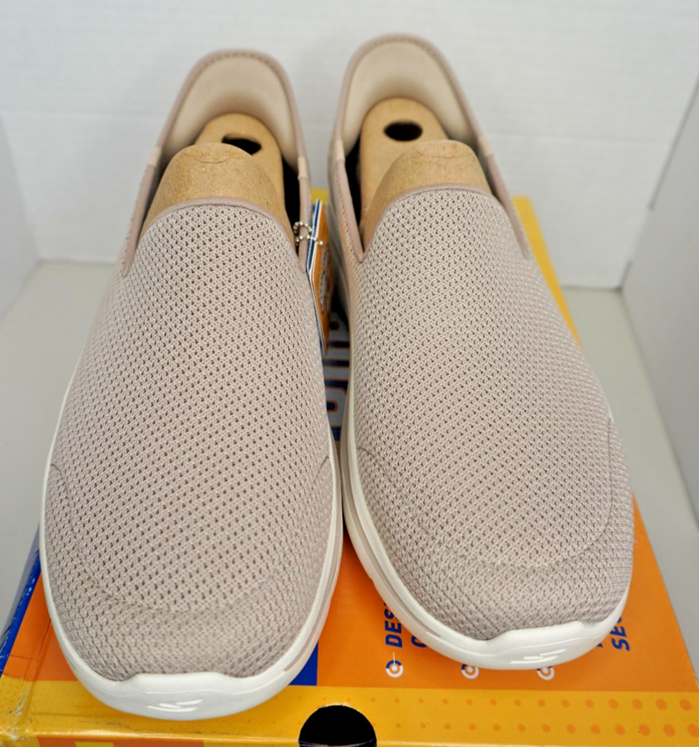 Skechers Women's Slip-Ins Go Walk Arch Fit 2.0 Delara Taupe Shoes Size 13 NWB